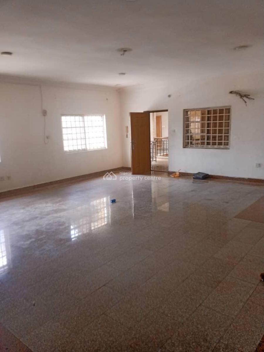 Massive 3 Bedroom Apartment with Bq for Commercial Purpose, Victoria Island (vi), Lagos, Commercial Property for Rent