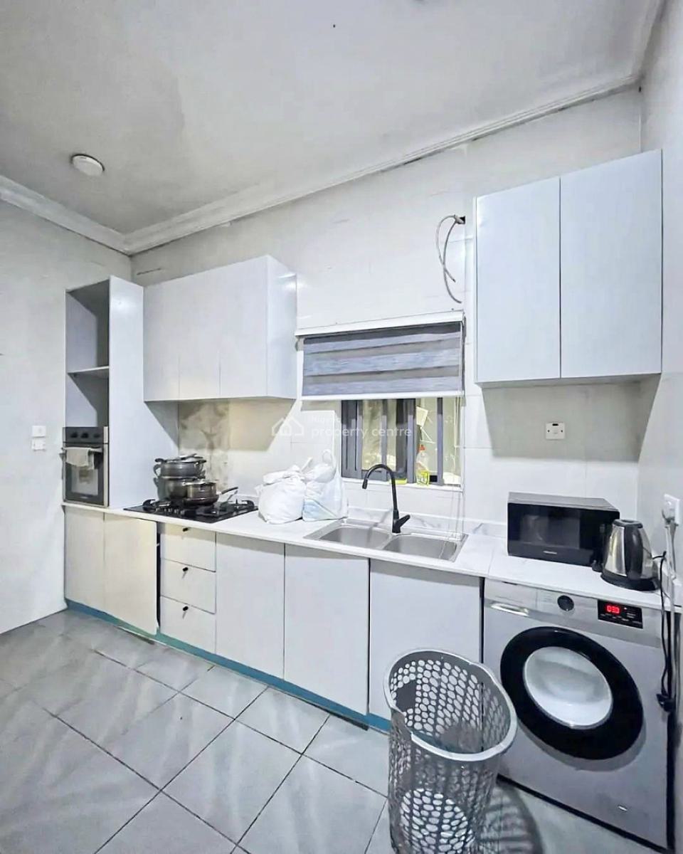 Luxury 3 Bedroom Apartment, Lekki Right, Lekki Phase 1, Lekki, Lagos, Flat / Apartment for Rent