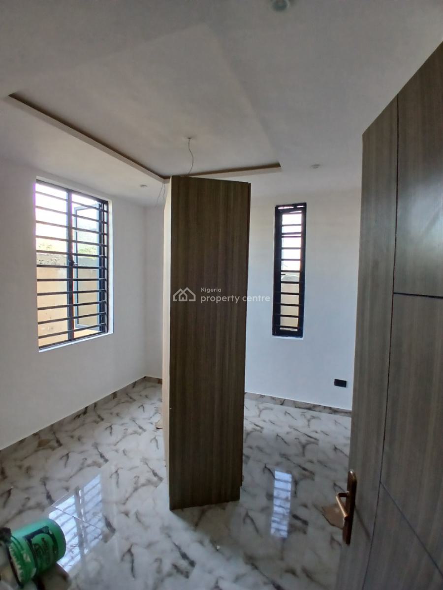 Newly Built Spacious 2 Bedroom, Gbagada, Lagos, Flat / Apartment for Rent