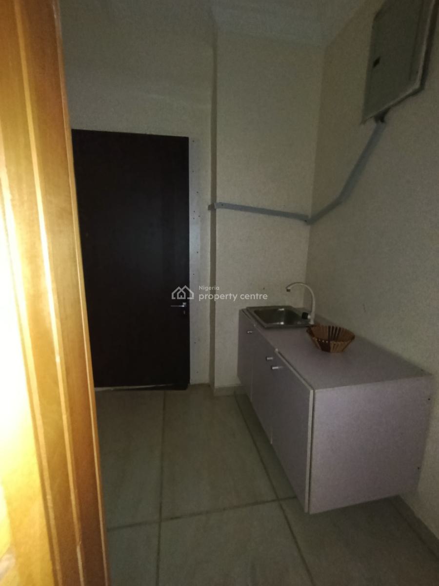 a Studio with Personal Prepaid Meter with Open Plan Kitchen, Chevron, Lekki, Lagos, Flat / Apartment for Rent