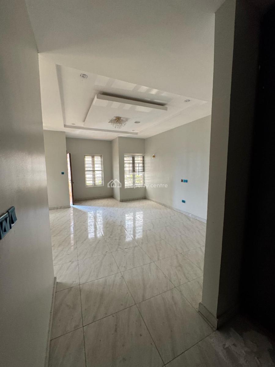 Well Maintained 4 Bedroom Semi Detached Duplex, Osapa, Lekki, Lagos, Semi-detached Duplex for Rent