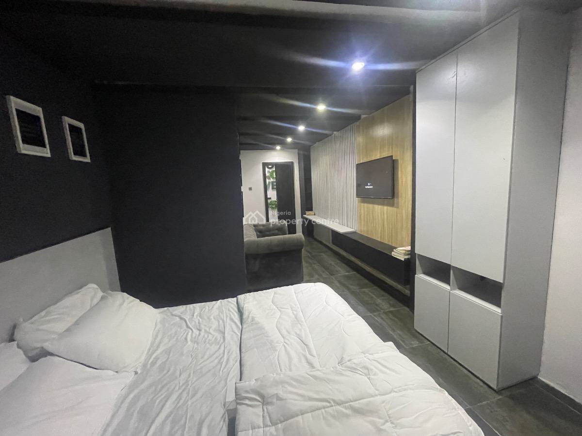Fully Serviced Studio Room Available, Chevron, Lekki, Lagos, Self Contain (single Rooms) for Rent