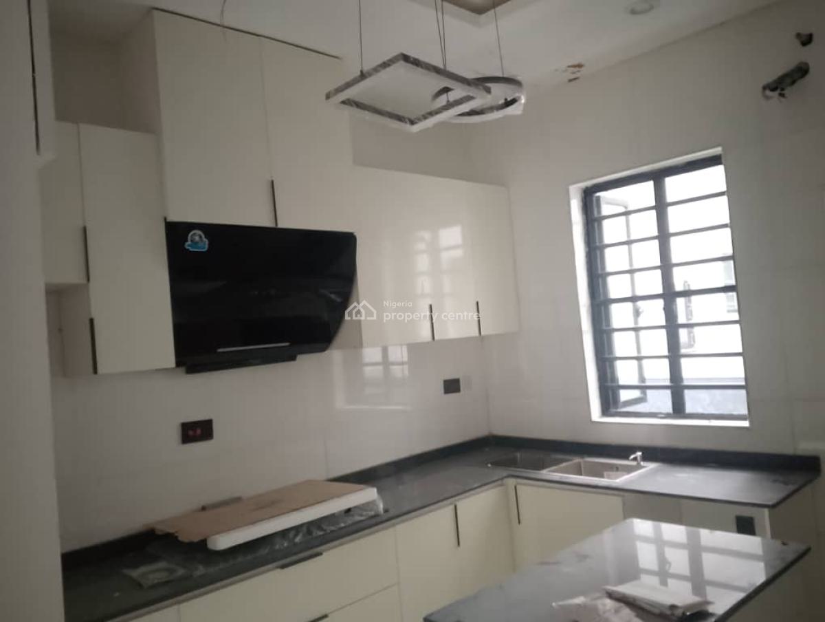 Luxury 4 Bedrooms Terrace, Orchid Road, Lekki, Lagos, Terraced Duplex for Sale
