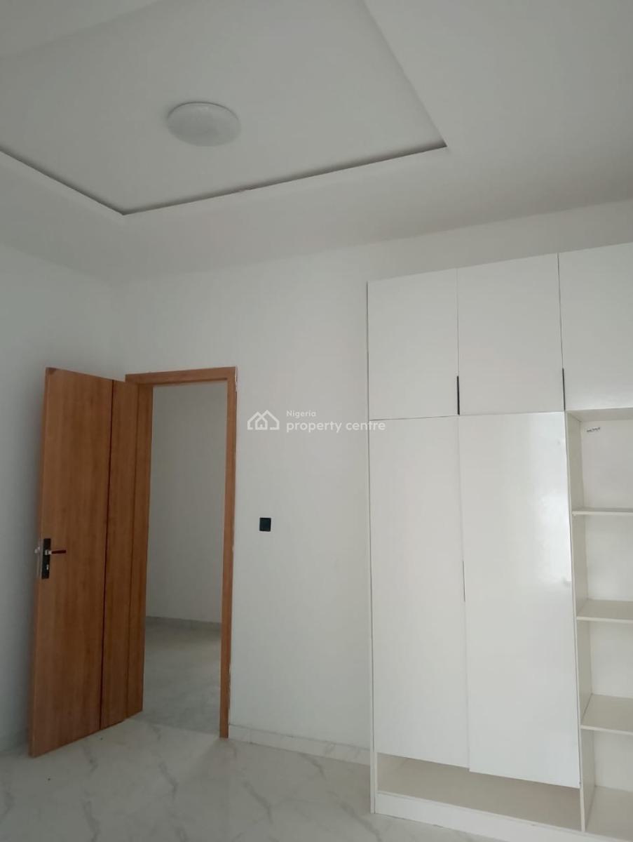 Luxury 4 Bedrooms Terrace, Orchid Road, Lekki, Lagos, Terraced Duplex for Sale