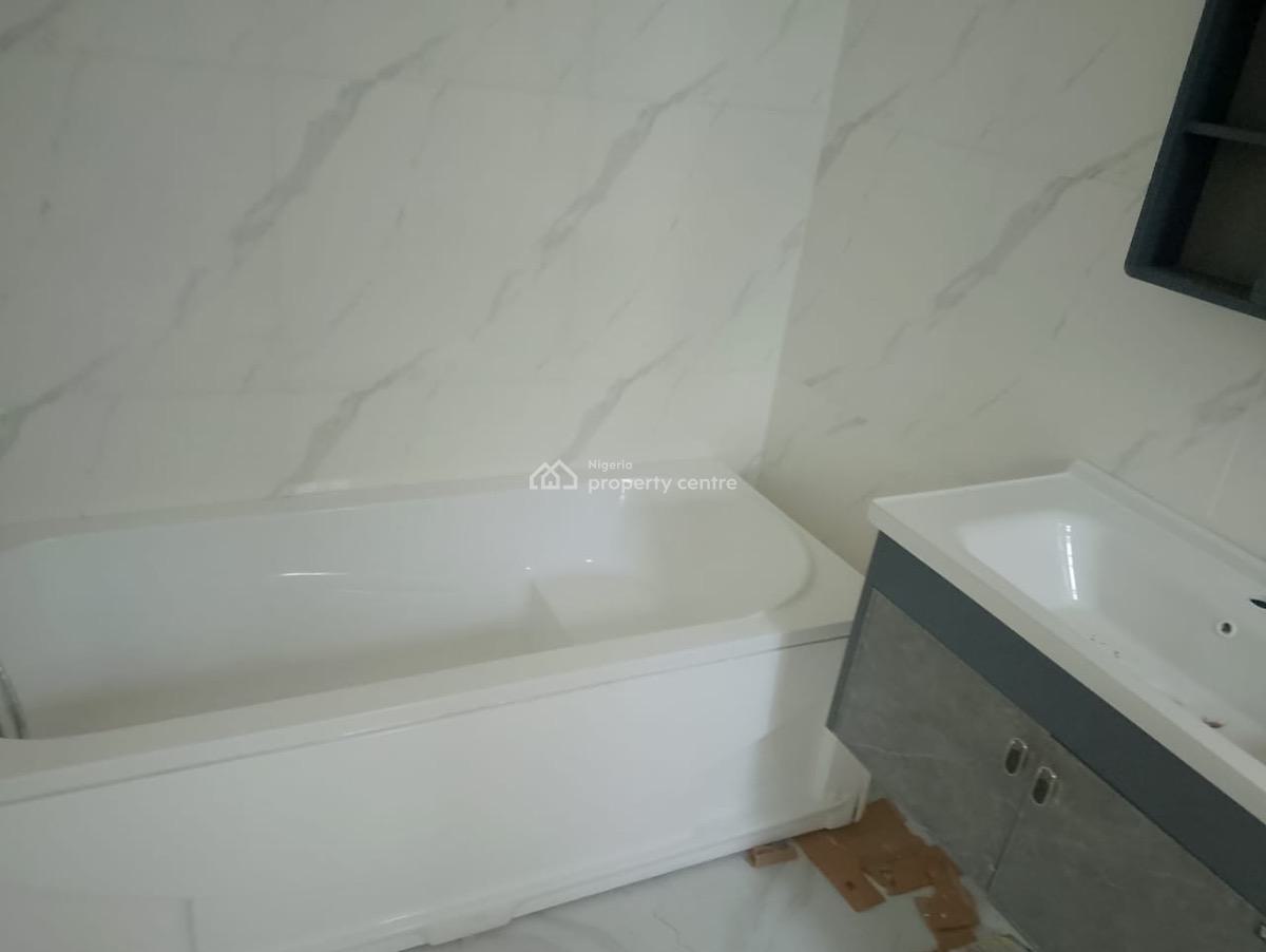 Luxury 4 Bedrooms Terrace, Orchid Road, Lekki, Lagos, Terraced Duplex for Sale