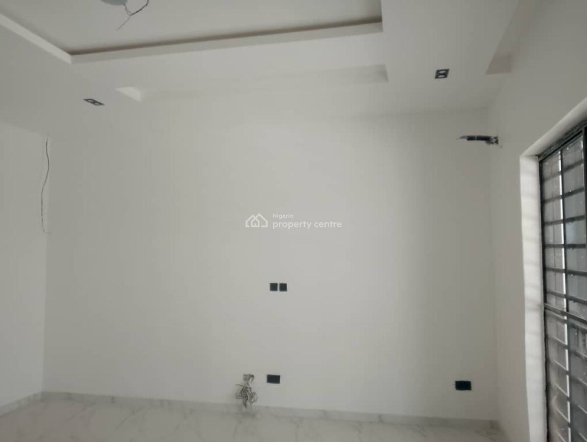 Luxury 4 Bedrooms Terrace, Orchid Road, Lekki, Lagos, Terraced Duplex for Sale