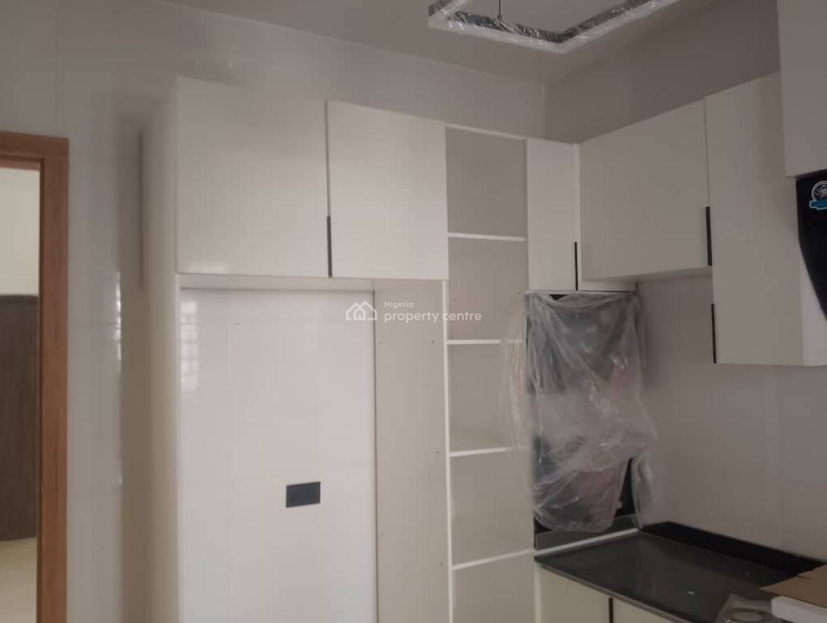 Luxury 4 Bedrooms Terrace, Orchid Road, Lekki, Lagos, Terraced Duplex for Sale