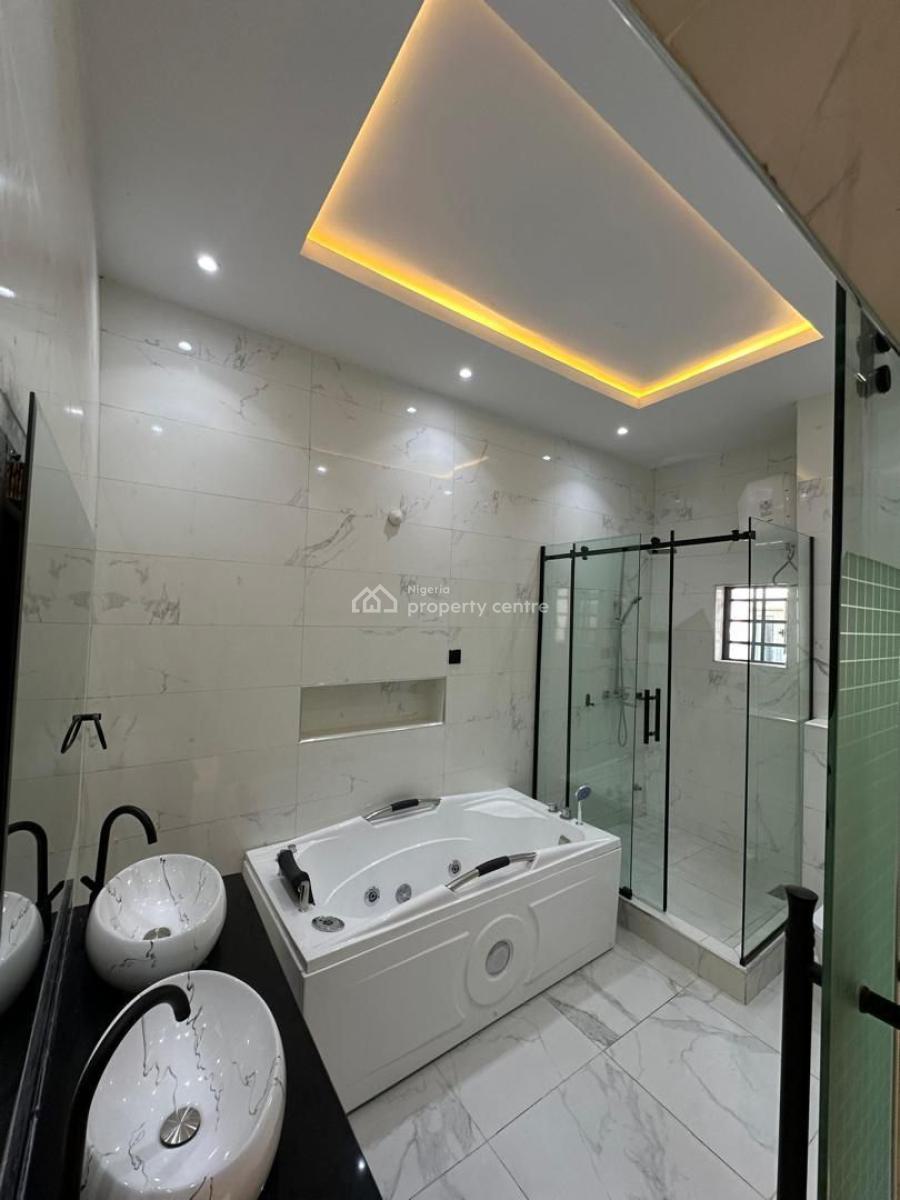 5 Bedroom Fully Detached Duplex with Swimming Pool, Room & Parlor Bq, Vgc, Lekki, Lagos, Detached Duplex for Sale