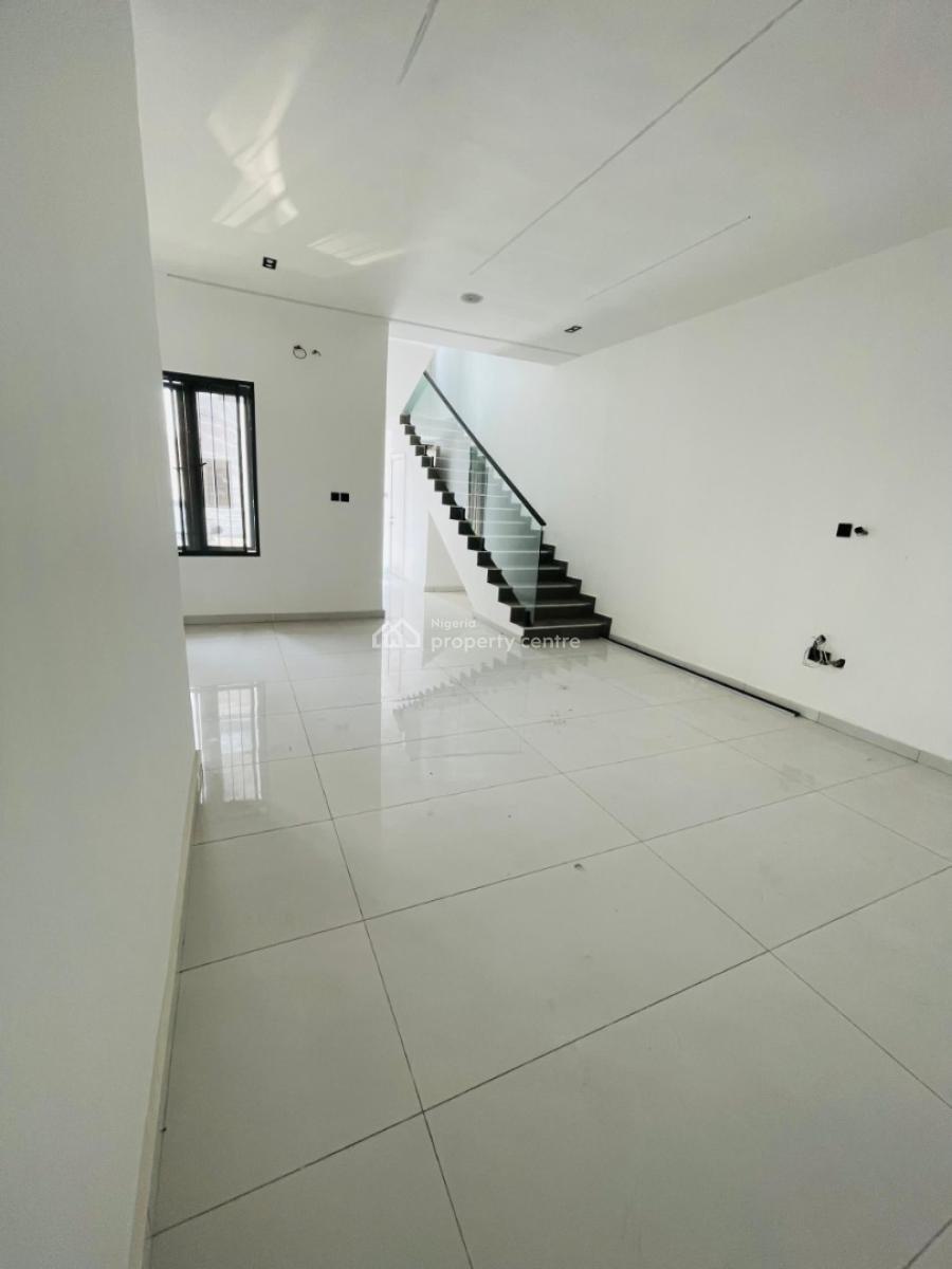 Highly Affordable 4 Bedroom Semi-detached Duplex, Lekki Phase 1, Lekki, Lagos, Semi-detached Duplex for Sale