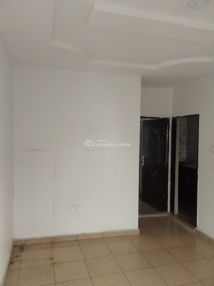 Miniflat Upstairs, Ologolo, Lekki, Lagos, Mini Flat (room and Parlour) for Rent