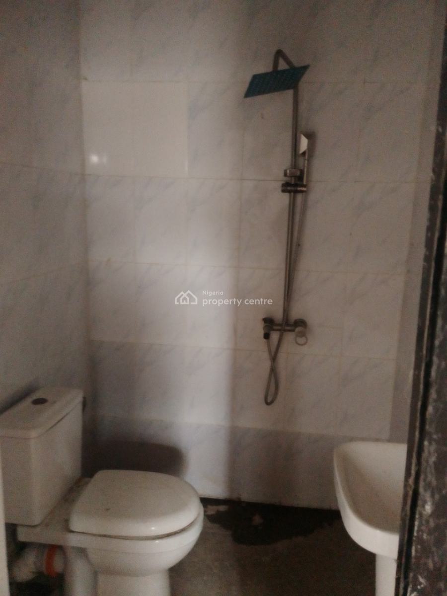 Miniflat Upstairs, Ologolo, Lekki, Lagos, Mini Flat (room and Parlour) for Rent