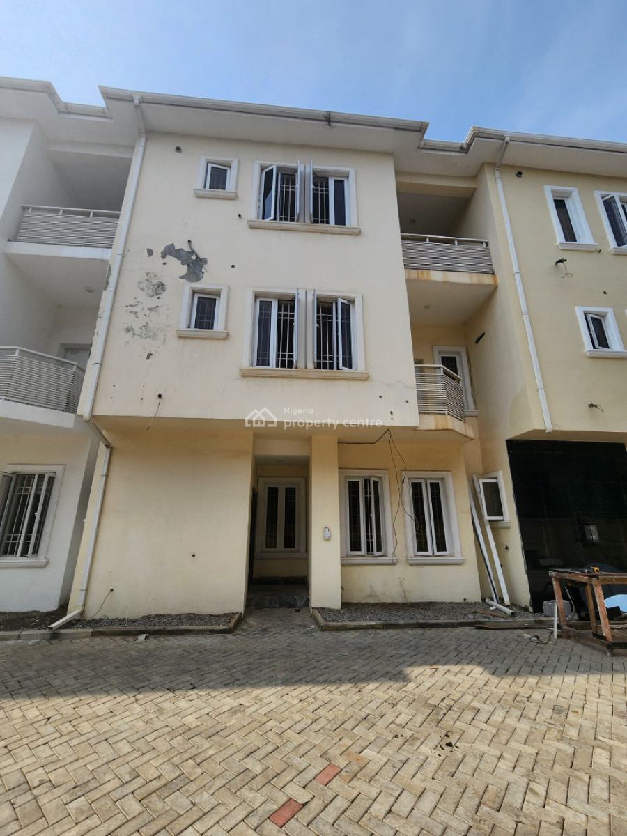 Beautiful Terrace Duplex in a Serene Environment, Guzape District, Abuja, Terraced Duplex for Sale