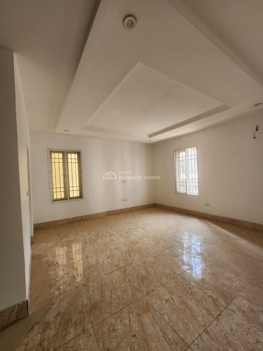 Beautiful Terrace Duplex in a Serene Environment, Guzape District, Abuja, Terraced Duplex for Sale