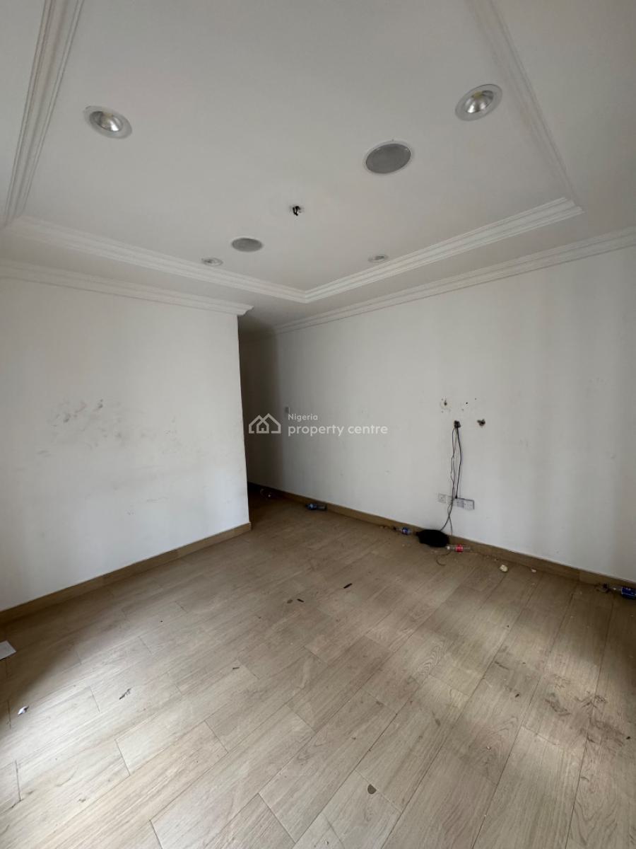 𝐌𝐀𝐈𝐍𝐓𝐀𝐈𝐍𝐄𝐃 5 𝐁𝐄𝐃𝐑𝐎𝐎𝐌 𝐃𝐄𝐓𝐀𝐂𝐇𝐄𝐃 𝐃𝐔𝐏𝐋𝐄𝐗, Lekki Phase 1, Lekki, Lagos, Detached Duplex for Rent