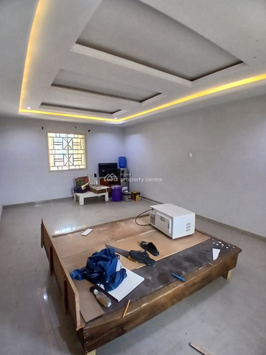 a Big Self Contained Can Serve As a One Bedroom, (studio Kitchen), Durumi, Abuja, Mini Flat (room and Parlour) for Rent
