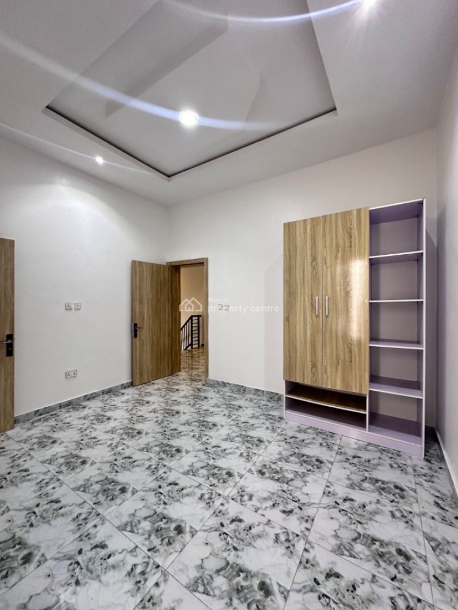 Airbnb Standard Duplex, New Road Axis of Chevron, Lekki, Lagos, Terraced Duplex for Sale