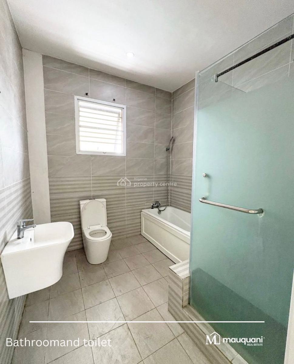 3 Bedroom Apartment with a Bq, Ologolo, Lekki, Lagos, Flat / Apartment for Rent