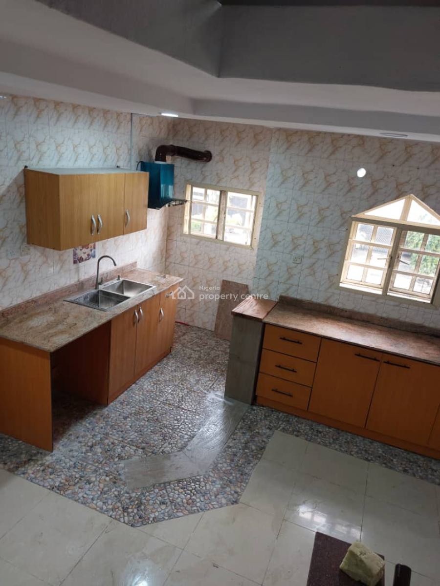 Well Maintained Serviced 2 Bedroom Flat, Off Fola Osibo Street, Lekki Phase 1, Lekki, Lagos, Flat / Apartment for Rent