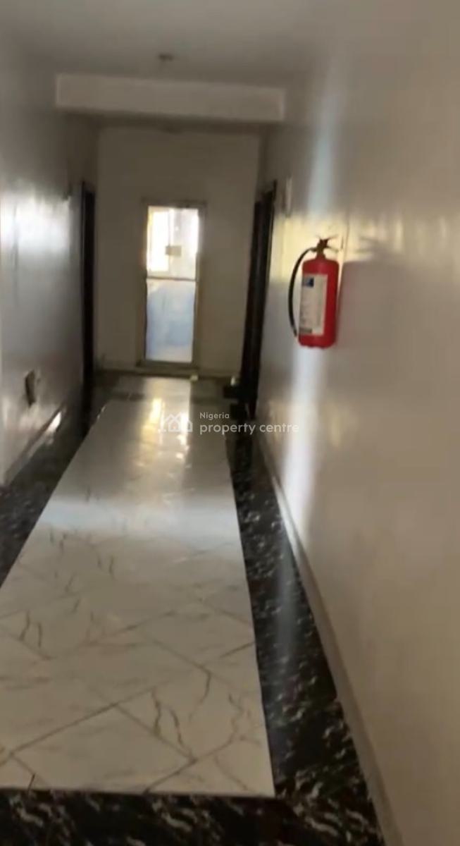 a Standard, Clean, Lovely 2 Bedroom Flat, Onigbongon, Maryland, Lagos, Flat / Apartment for Rent