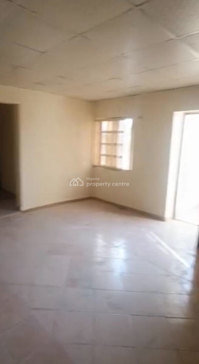 a Standard, Exquisite 2 Bedroom Flat, Zone 3, Wuse, Abuja, Flat / Apartment for Rent