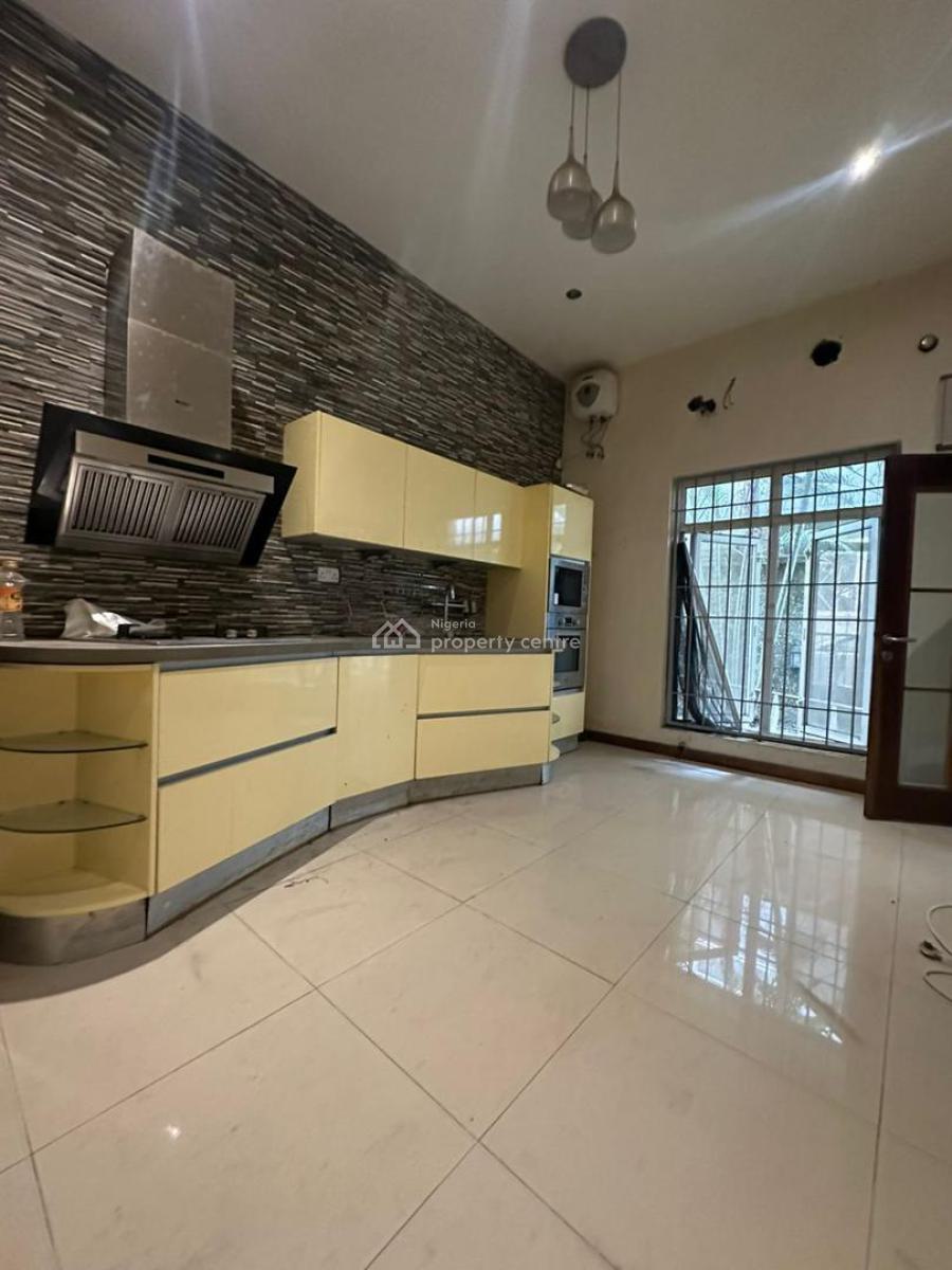 5-bedroom Duplex + Bq (residential/quiet Commercial)., Lekki Phase 1, Lekki, Lagos, Semi-detached Duplex for Rent