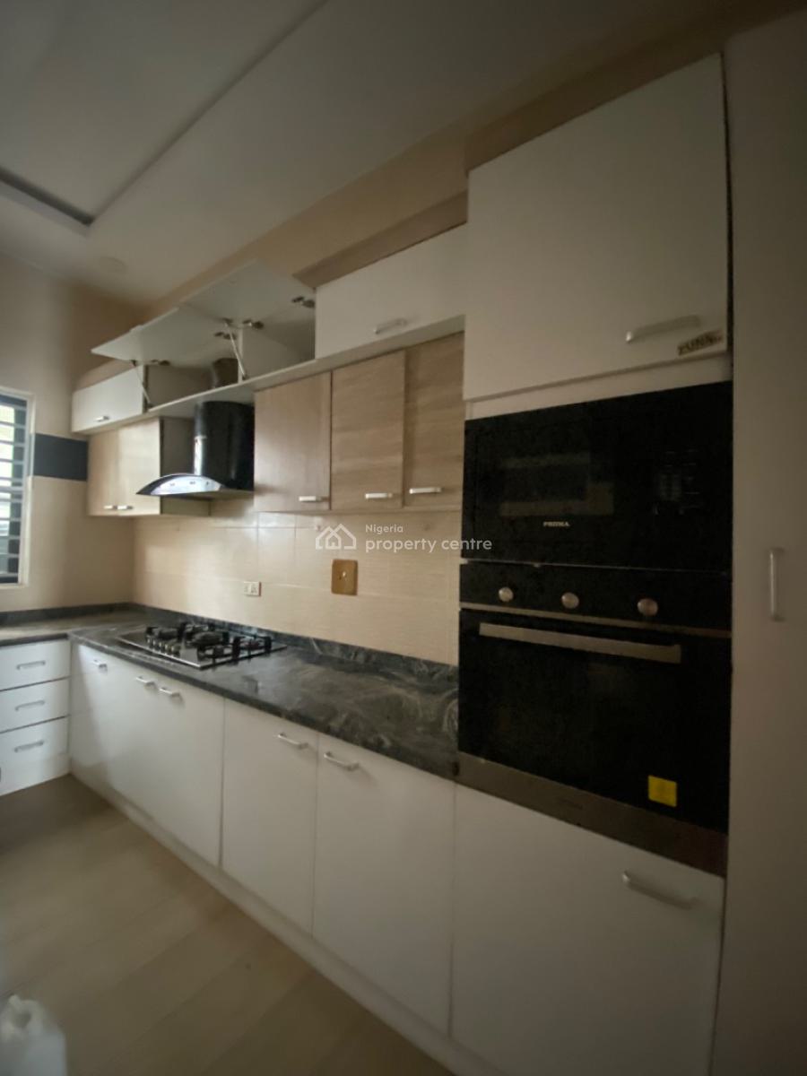 Exquisite  Spacious 4 Bedroom Semi Detached Duplex with Bq, Chevron Drive, Lekki, Lagos, Semi-detached Duplex for Rent