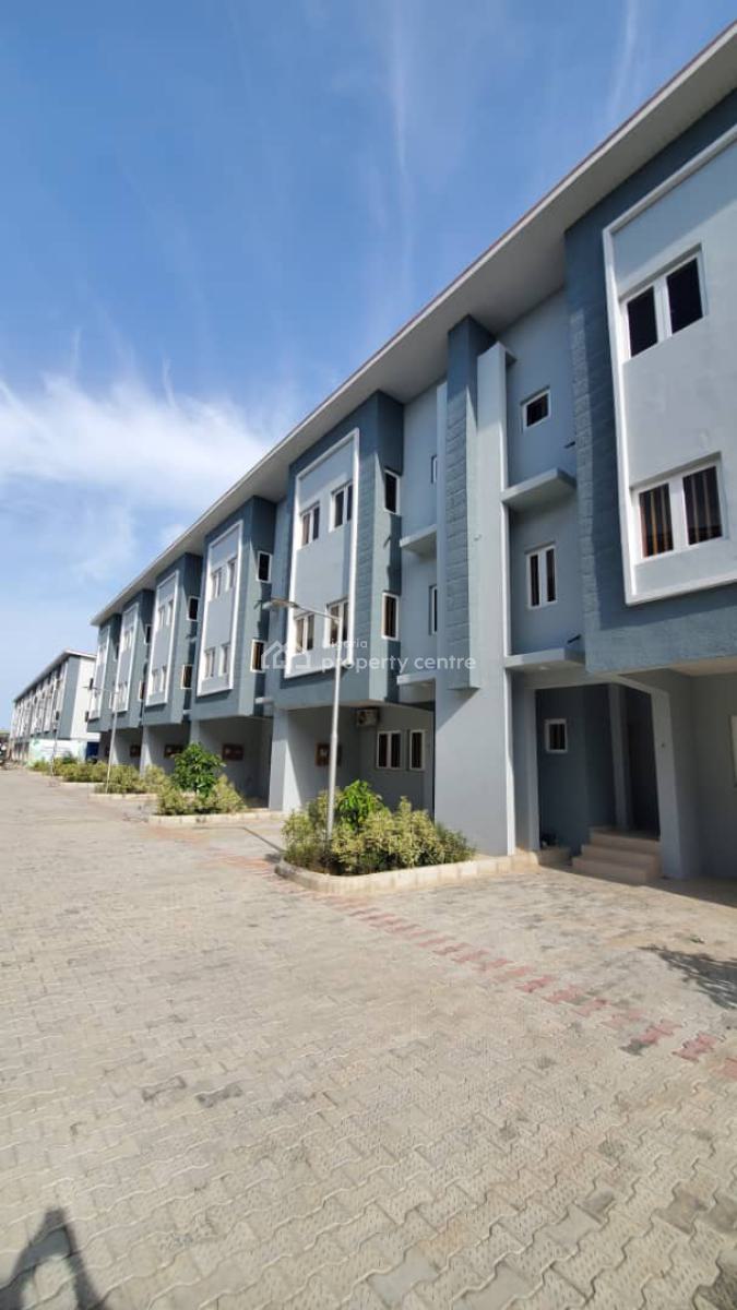 Brand Newly Built Luxury Serviced 3 Bedrooms Terrace Duplex with Bq, New Road Oposite Chevron, Lekki, Lagos, Terraced Duplex for Rent