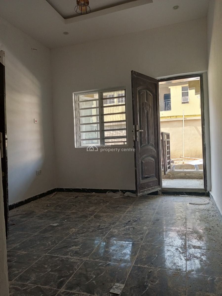 Mini Flat, Palmwill Estate, Badore, Ajah, Lagos, Mini Flat (room and Parlour) for Rent