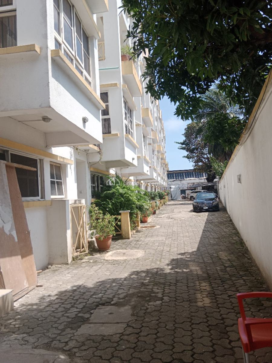 Specious Well Maintained 4 Bedrooms Terraced Duplex with Bq, Victoria Island (vi), Lagos, Terraced Duplex for Rent