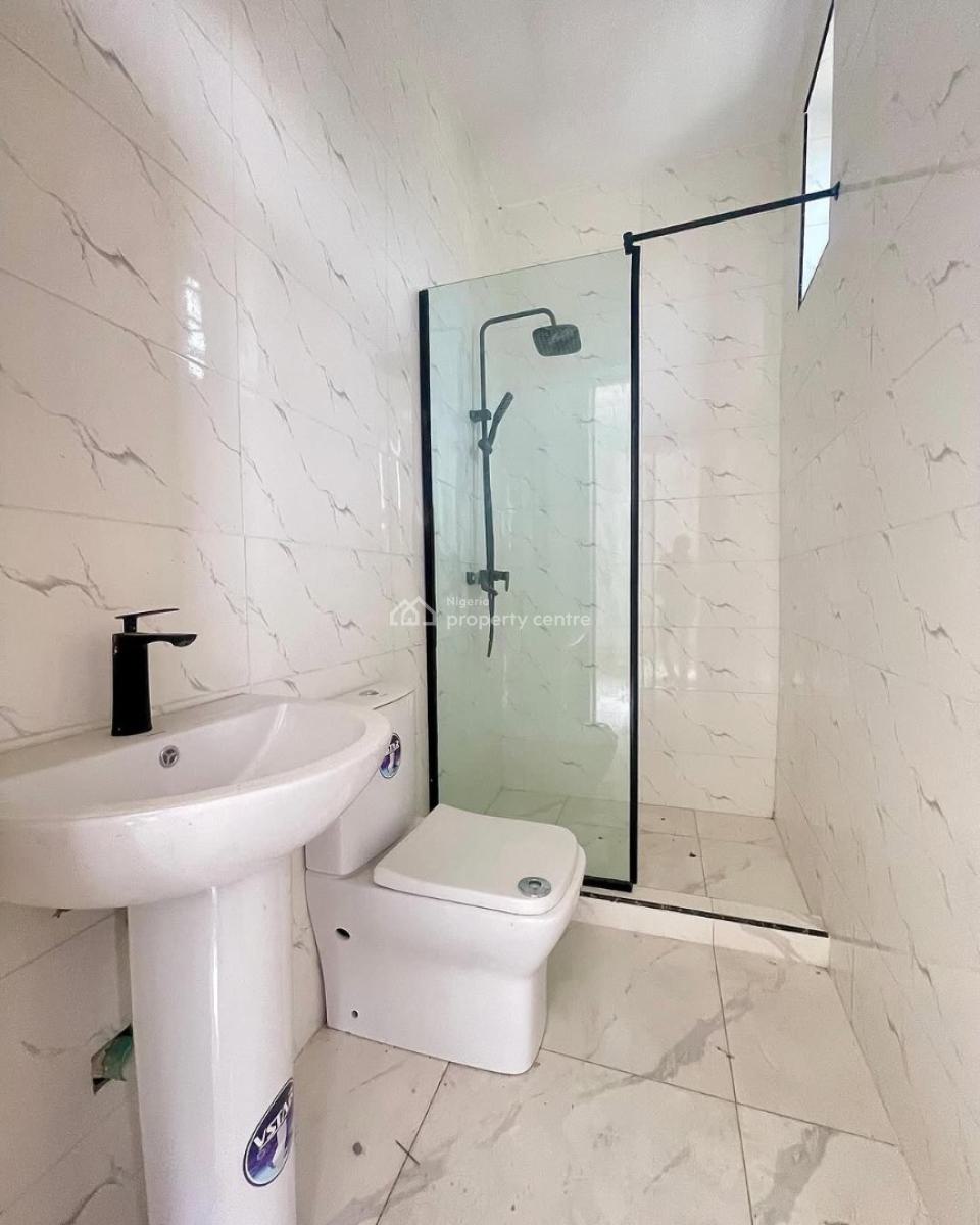 Good Value 2 Bedroom Apartment, Ikate, Lekki, Lagos, Block of Flats for Sale