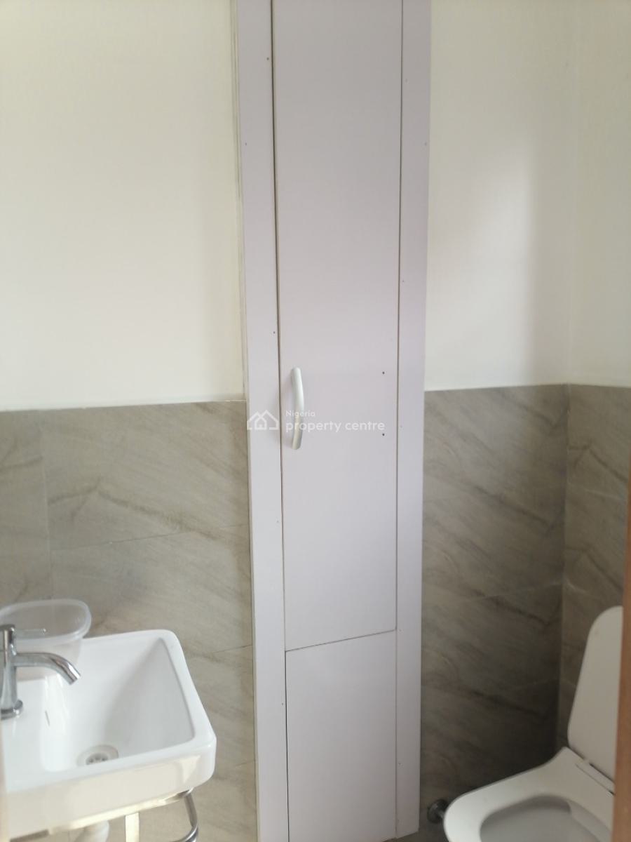 Well Finished 3 Bedrooms Flat, Off Glover, Old Ikoyi, Ikoyi, Lagos, Flat / Apartment for Rent