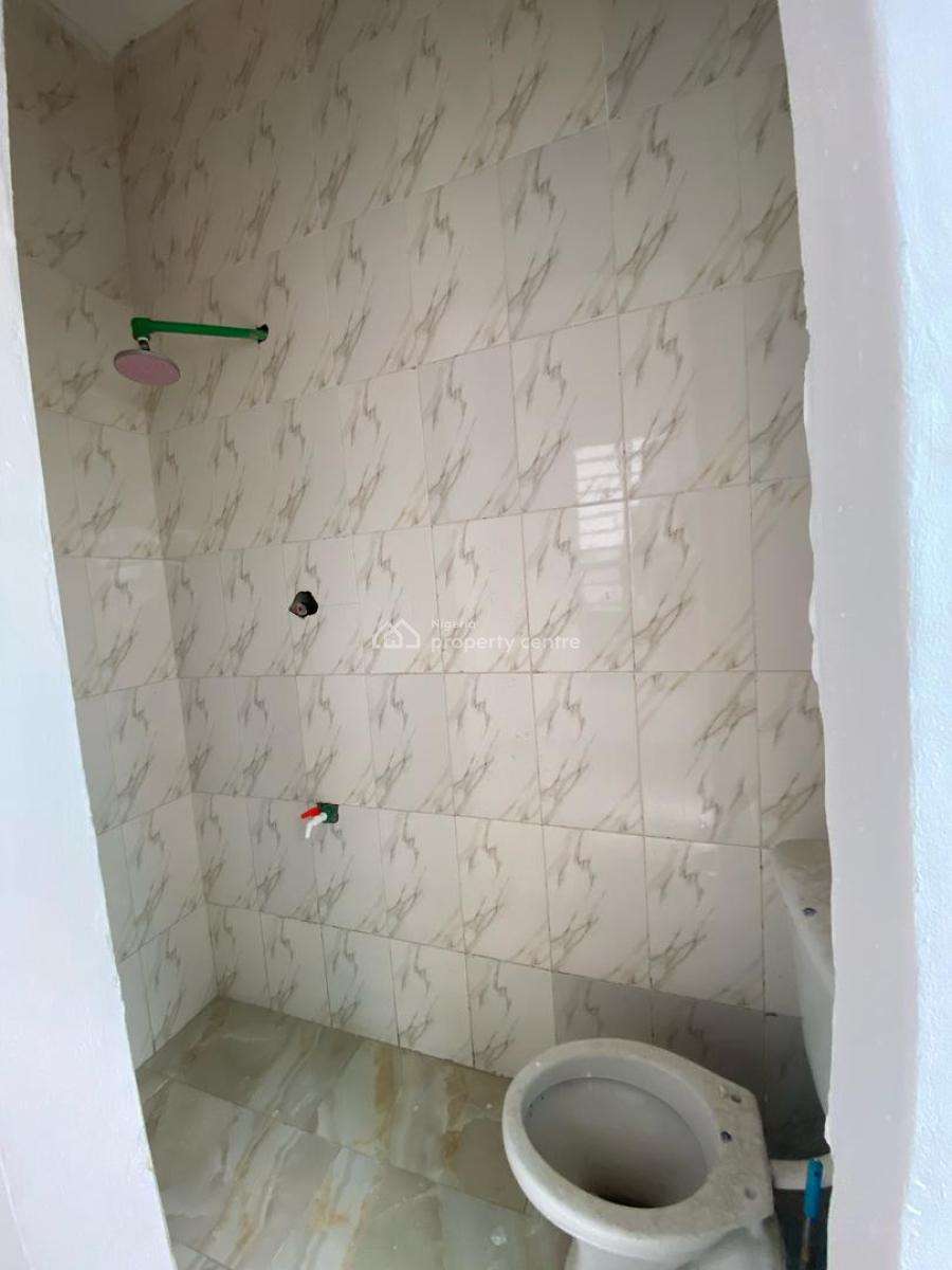 a Room Self  Bq, Van Daniels Estate, Orchid Road, Lekki, Lagos, Self Contain (single Rooms) for Rent