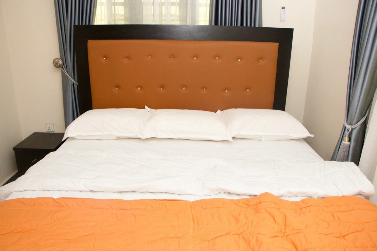 3bedroom Luxury Apartments, Ajao Estate, Isolo, Lagos, Flat / Apartment Short Let