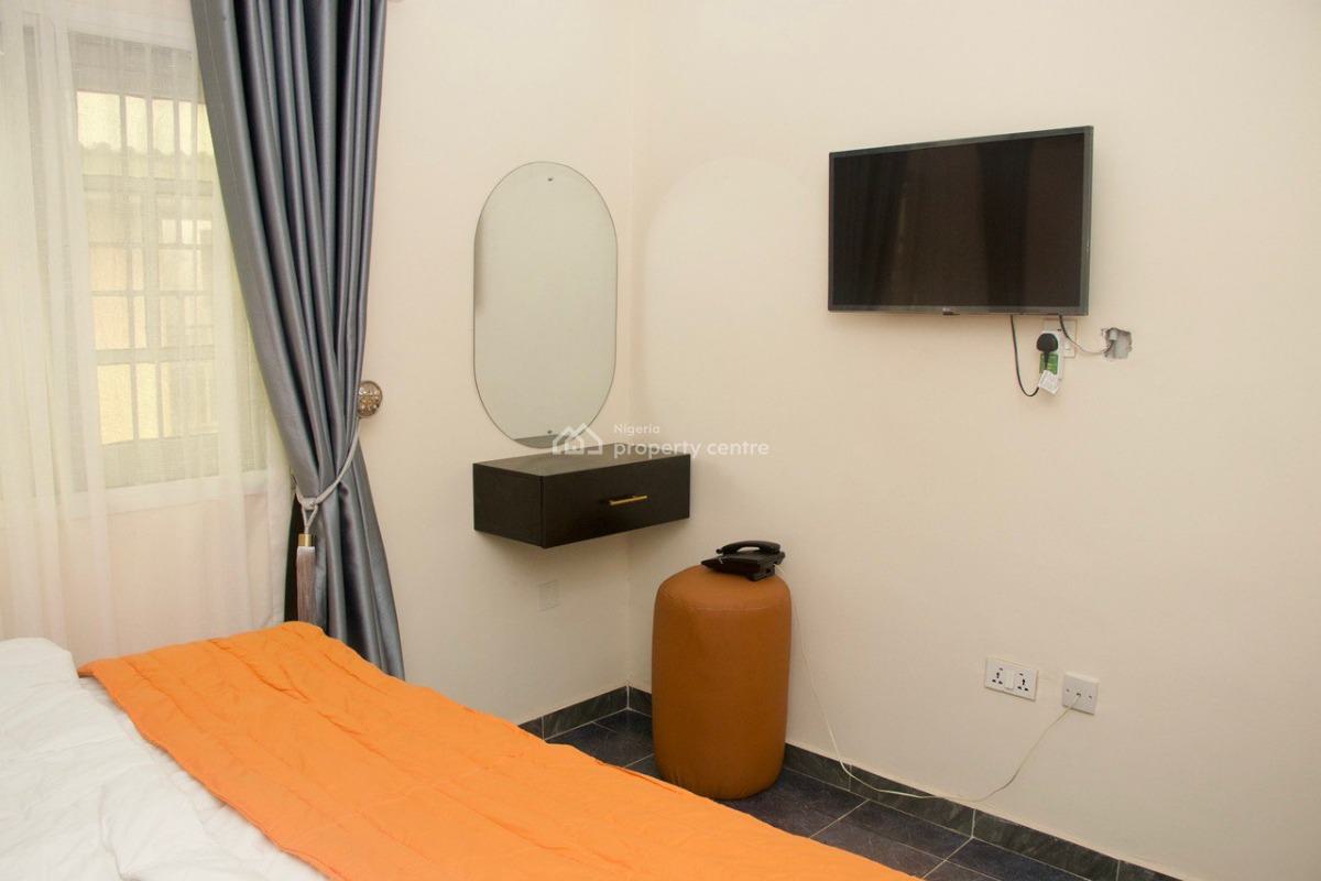 3bedroom Luxury Apartments, Ajao Estate, Isolo, Lagos, Flat / Apartment Short Let