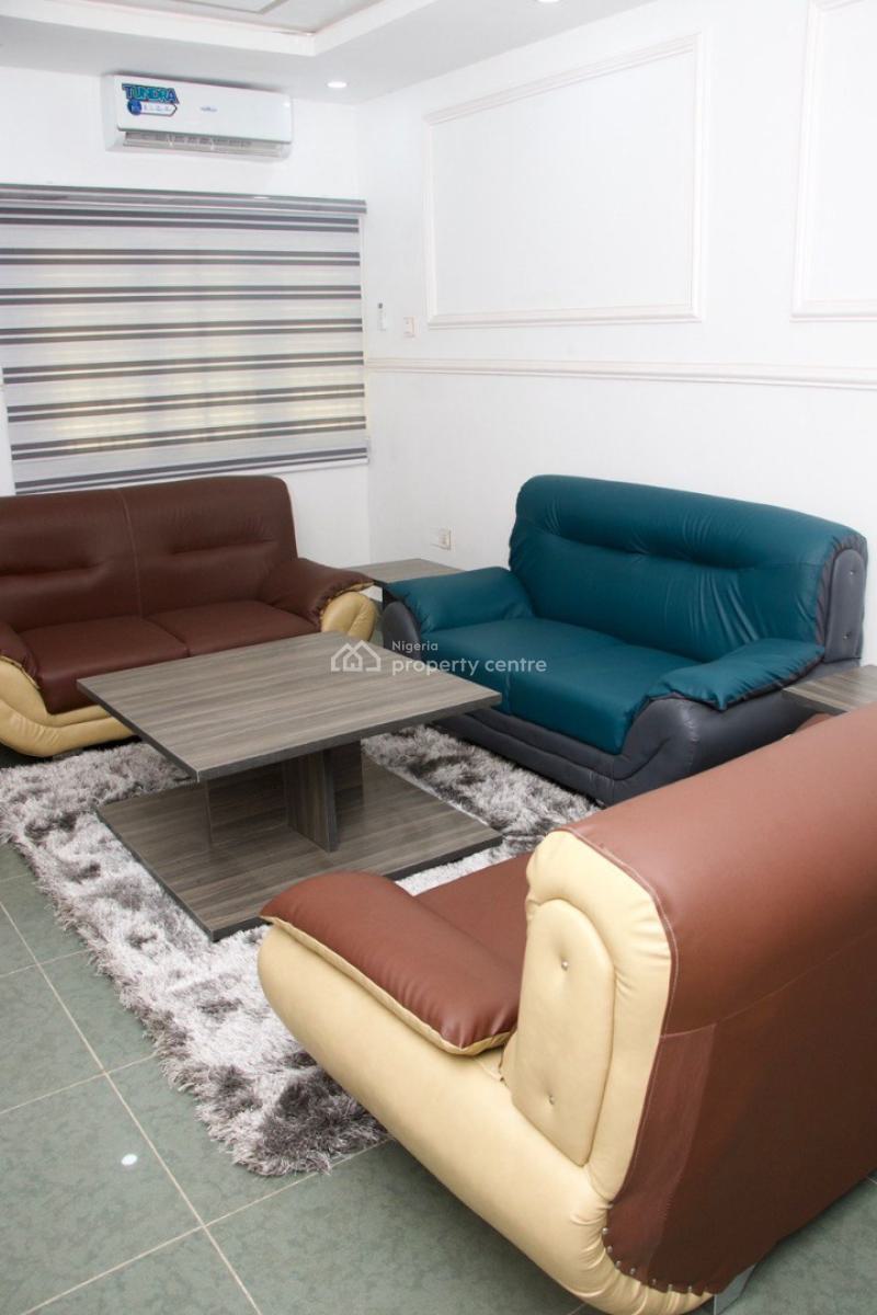 3bedroom Luxury Apartments, Ajao Estate, Isolo, Lagos, Flat / Apartment Short Let