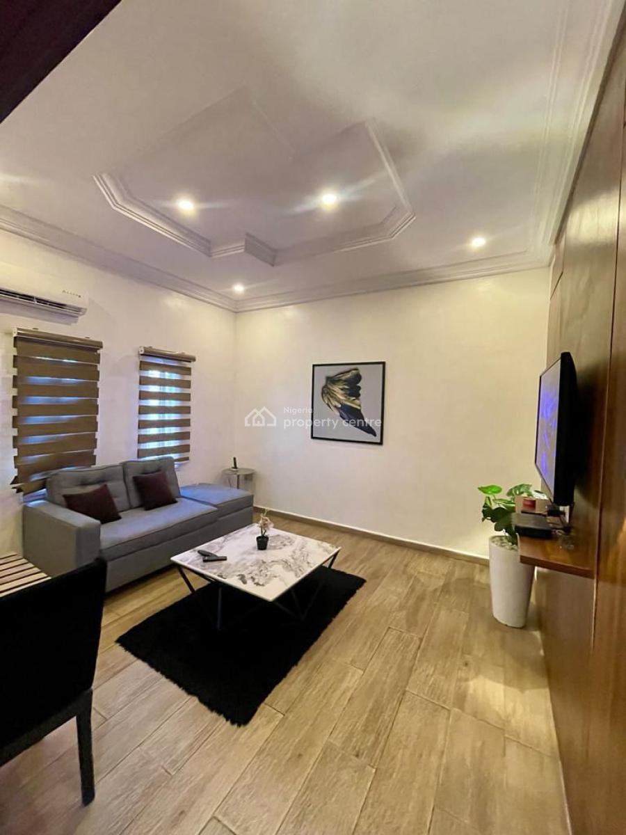 Beautiful Romeo and Juliet One Bed Apartment, Lekki Admiralty, Lekki Phase 1, Lekki, Lagos, Mini Flat (room and Parlour) Short Let