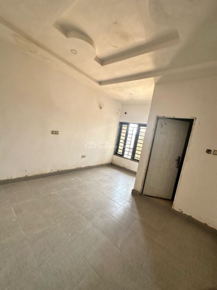 4 Bedroom Terrace Duplex, Lugbe District, Abuja, Terraced Duplex for Sale