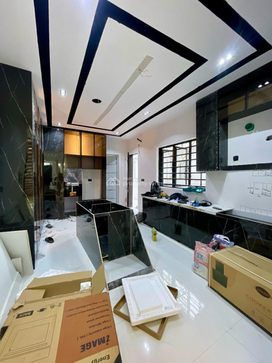 5 Bedroom Fully Detached with Swimming Pool and Bq, Ikota, Lekki, Lagos, Detached Duplex for Sale