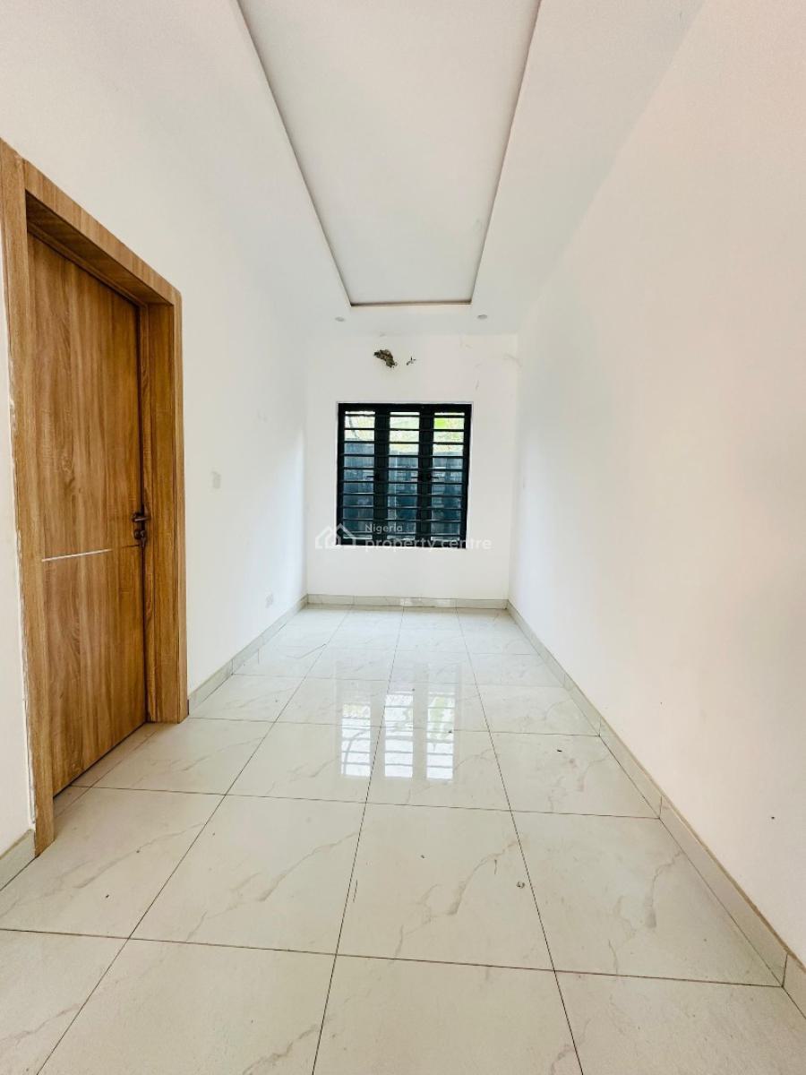4 Bedroom Terrace with Bq, Magodo, Lagos, House for Sale
