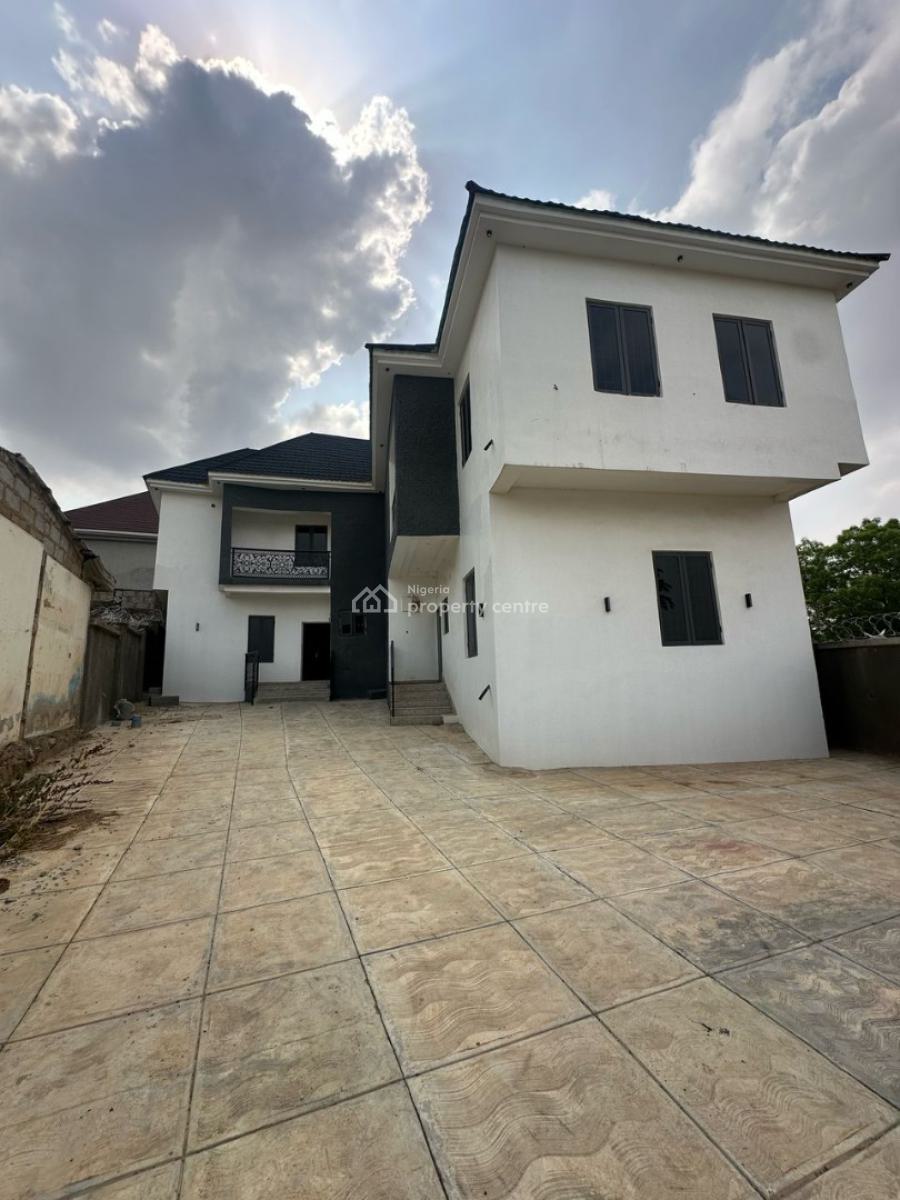 3 Bedroomss Semi Detached Duplex, Life Camp, Abuja, Semi-detached Duplex for Sale