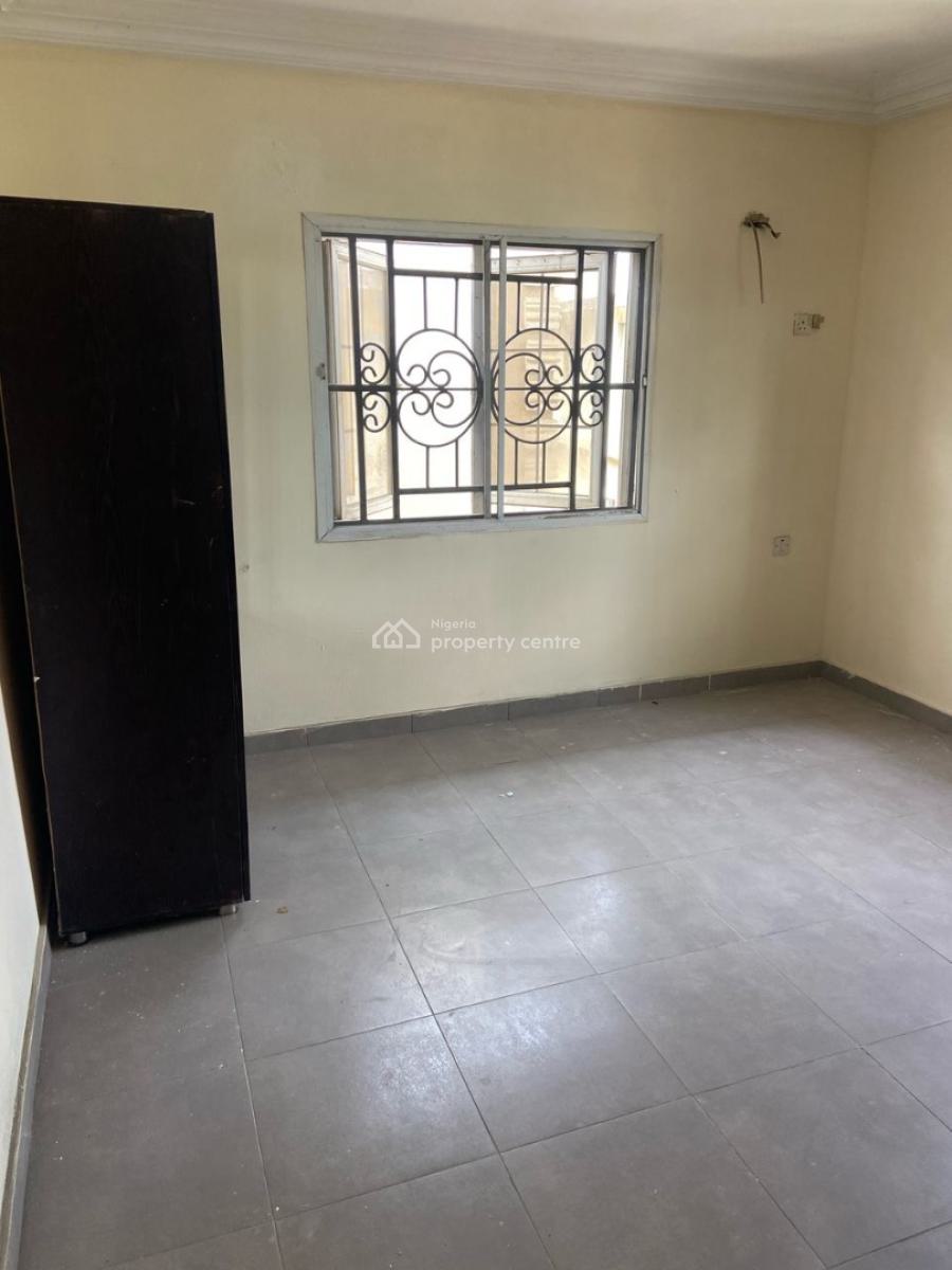 4 Bedroom Flat (first Floor), Primate Olayinka Street, Ilaje, Ajah, Lagos, Flat / Apartment for Rent