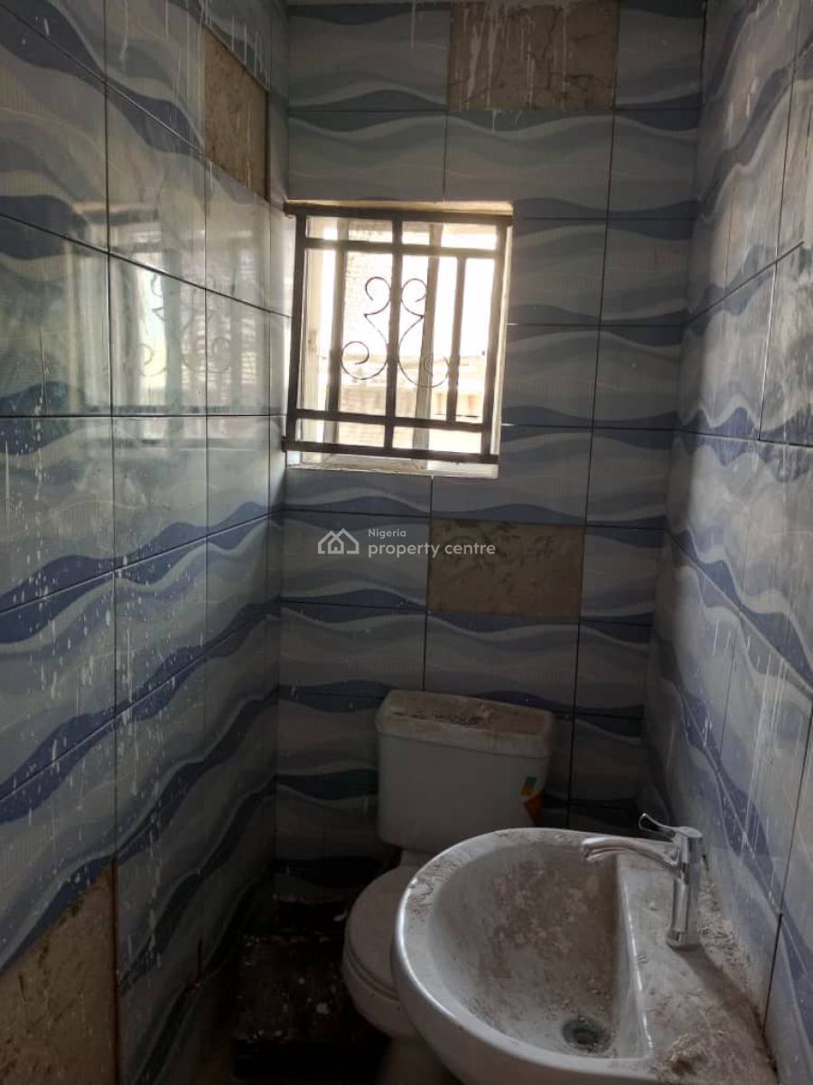 Newly Built 3 Bedroom Apartment, Agungi, Lekki, Lagos, Flat / Apartment for Rent