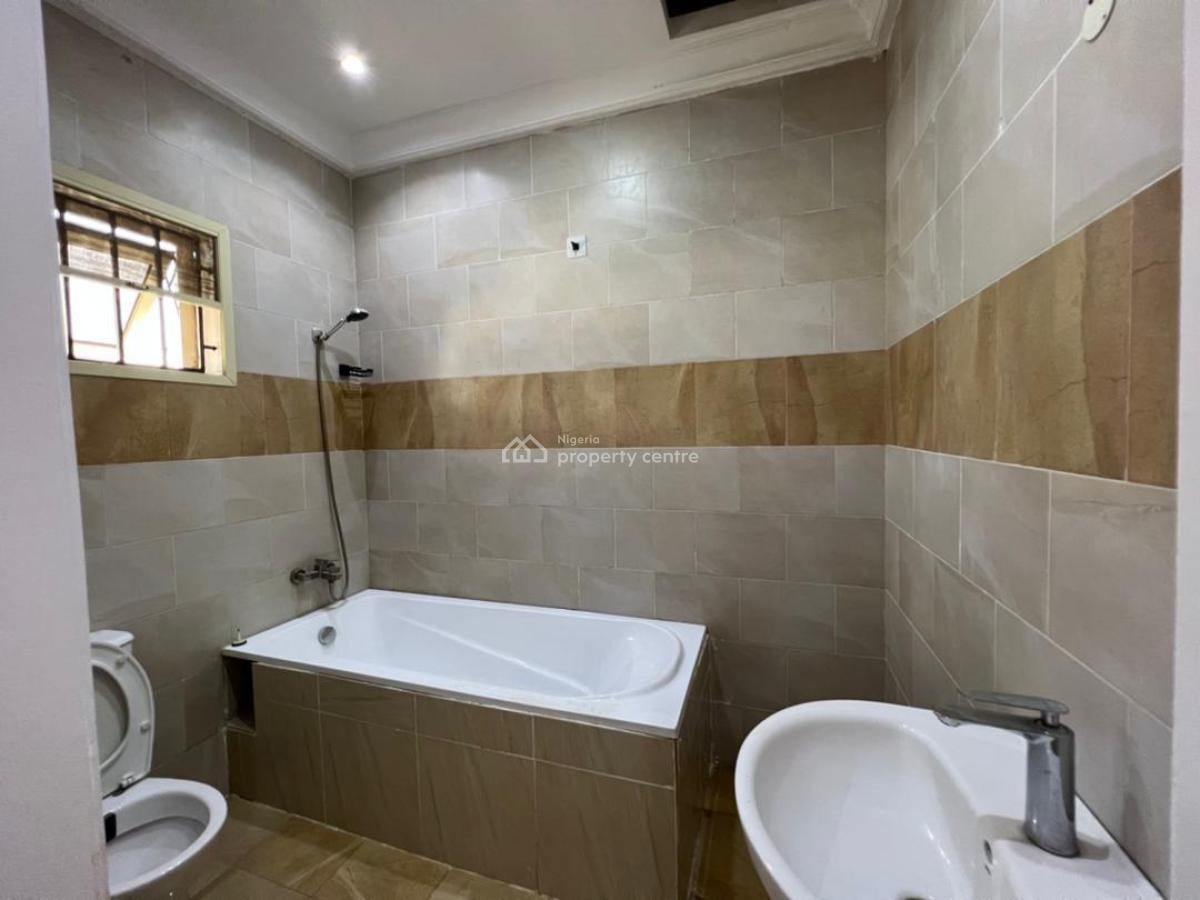 4 Bedrooms Semi Detached House with 2 Rooms Bq, Victory Park Estate, Lekki, Lagos, Semi-detached Duplex for Rent