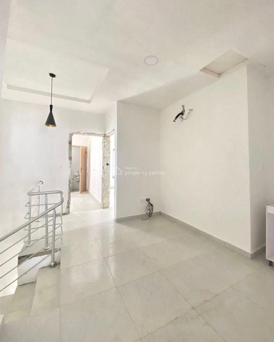 Corner Piece 4 Bedroom Terrace  Duplex with Swimming Pool,  Rooftop, New Road Chevron, Lekki, Lagos, Terraced Duplex for Rent