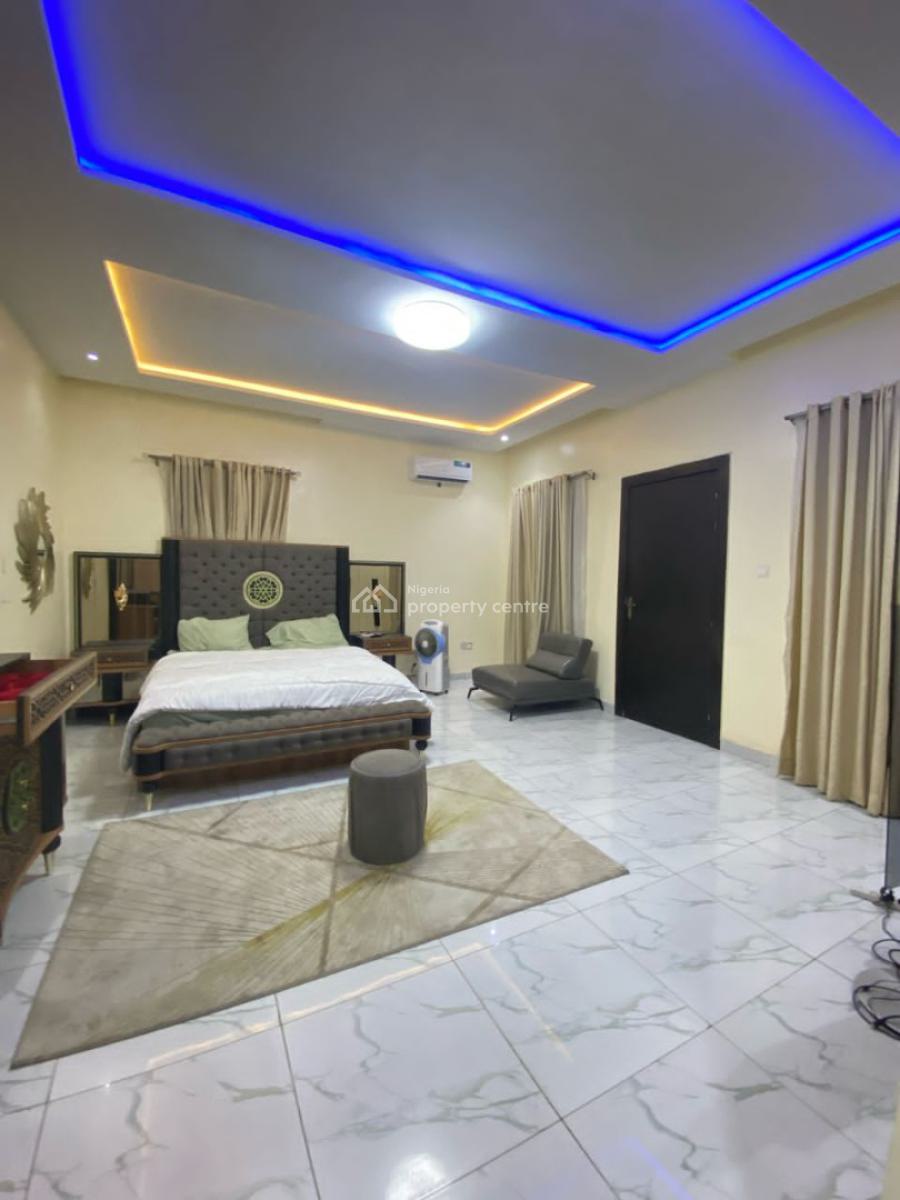 Fully Furnished Master Bedroom Sharing Kitchen and Parlor, Orchid Road, Lekki, Lagos, Flat / Apartment for Rent