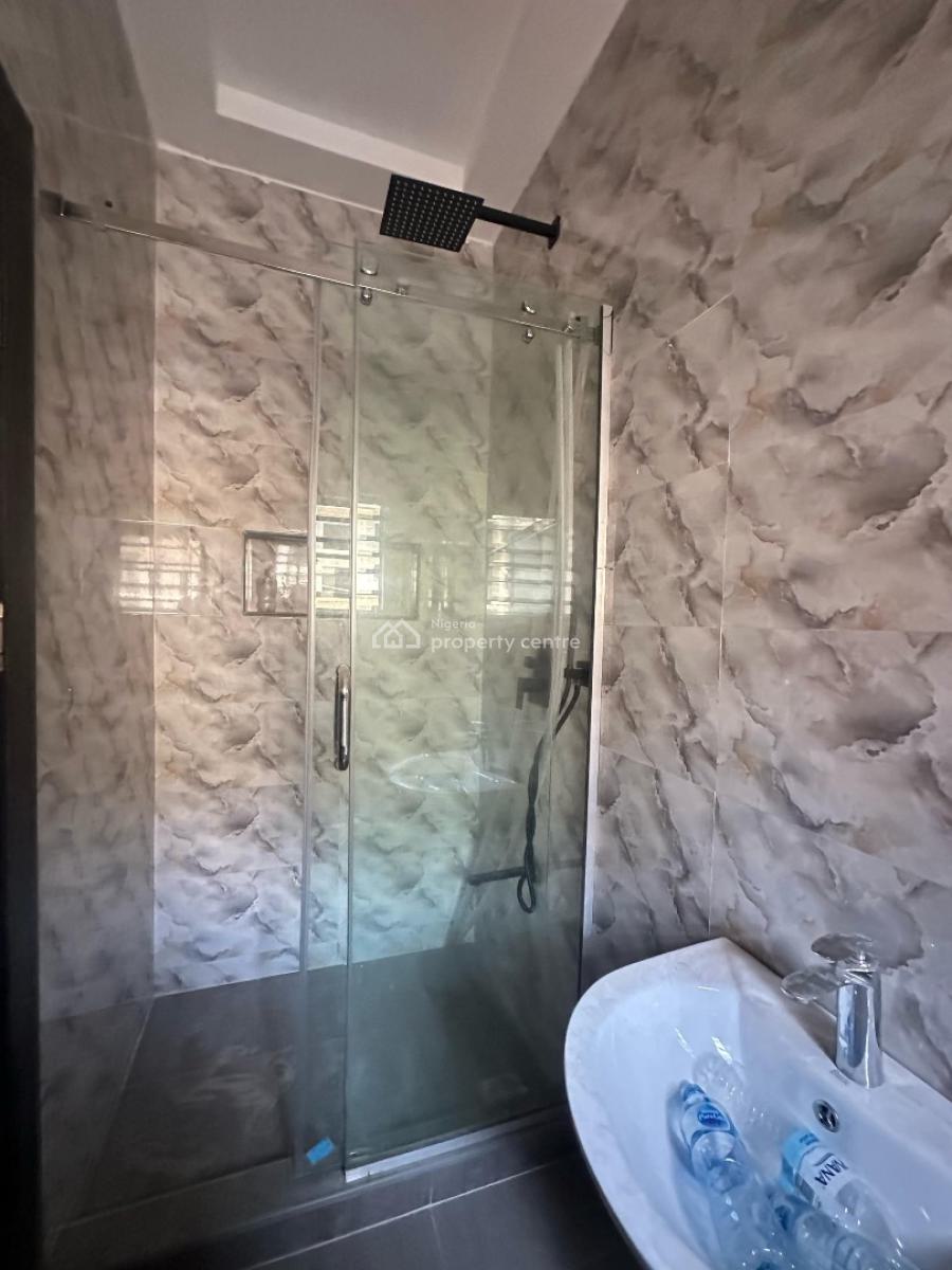Fully Serviced 3 Bedroom Apartment with Bq ,gym and Elevator, Lekki Phase 1, Lekki, Lagos, Flat / Apartment for Sale