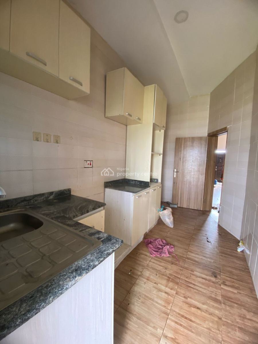 Spacious with Fitted Kitchen, Via Thera Annex Road, Sangotedo, Ajah, Lagos, Mini Flat (room and Parlour) for Rent