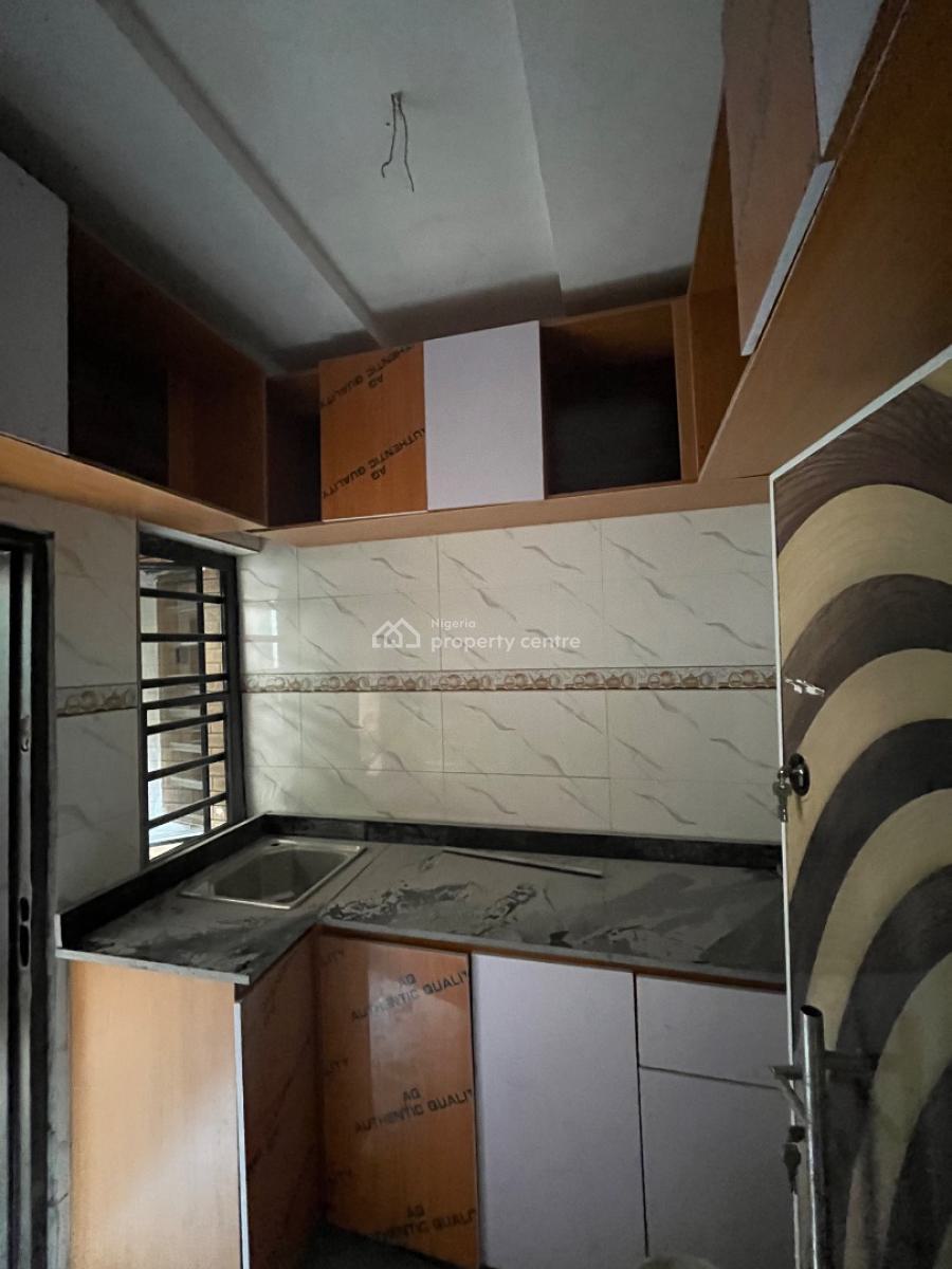Roomselfcon, Bettel Closed Thomas Estate, Ajah, Lagos, Self Contain (single Rooms) for Rent
