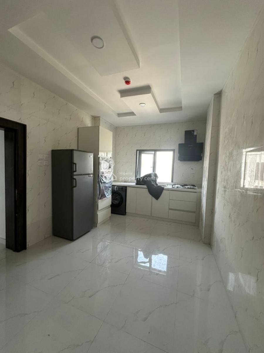 Brand New 2 Bedroom Apartment, Off Bourdilon Road, Ikoyi, Lagos, Flat / Apartment for Rent