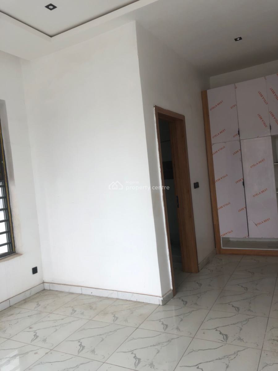 2 Bedroom Apartment, Brownstone Estate, Ikate, Lekki, Lagos, Flat / Apartment for Sale
